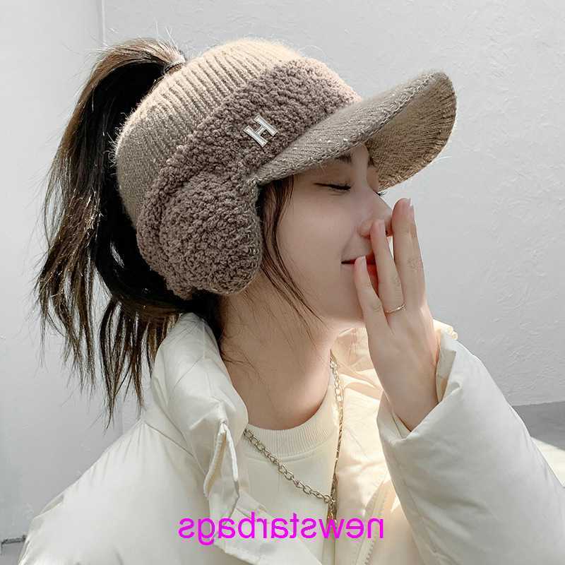 Original edition Designer Herms Hat for sale Ear protection warm wool duck tongue hat childrens winter thickened knitted ponytail casual and versatile e, H hollow top ear protection - black
Original edition Designer Herms Hat for sale Ear protection warm wool duck tongue hat childrens winter thickened knitted ponytail casual and versatile e, H hollow top ear protection - black
