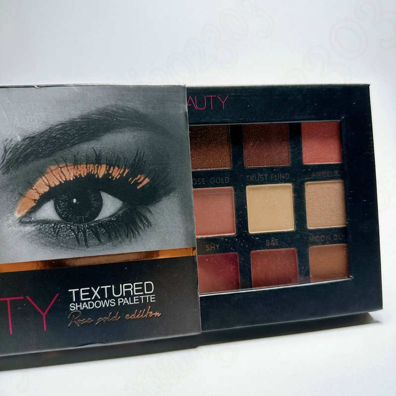 Luxury Brand The Center Of The Plate Corresponds To The Nude Color And 18 Color Eye Shadow
Luxury Brand The Center Of The Plate Corresponds To The Nude Color And 18 Color Eye Shadow