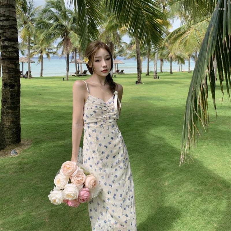 Casual Dresses Koean Fashion Floral Elegant Dress Summer Spaghetti Strap Women Holiday Beach Robe Femme, Blue
Casual Dresses Koean Fashion Floral Elegant Dress Summer Spaghetti Strap Women Holiday Beach Robe Femme, Blue