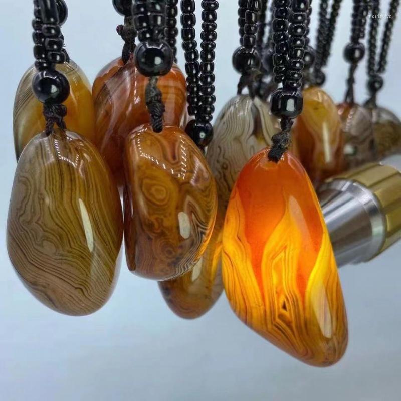 Pendant Necklaces Agate Stone Wrapped Silk Hand Piece Car Hanging Nelace Sweater Chain Random Send 1ps
Pendant Necklaces Agate Stone Wrapped Silk Hand Piece Car Hanging Nelace Sweater Chain Random Send 1ps