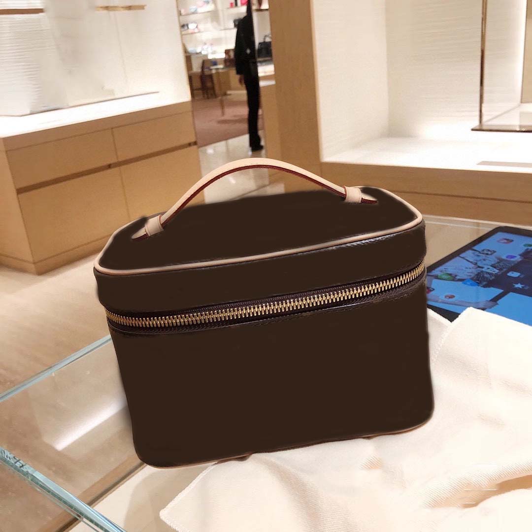 Lady Cosmetic Bags Fashion Makeup Bag Women Designers Toiletry Travel Pouch Ladies Purses High Quality Handbags, Brown
Lady Cosmetic Bags Fashion Makeup Bag Women Designers Toiletry Travel Pouch Ladies Purses High Quality Handbags, Brown