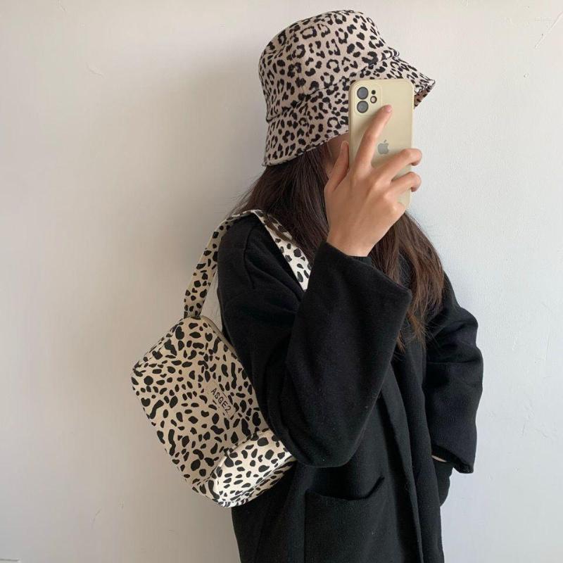 Evening Bags American Fashion Retro Leopard Print Underarm Bag Shoulder Drumstick Women's Canvas Handbag Purses Tote
Evening Bags American Fashion Retro Leopard Print Underarm Bag Shoulder Drumstick Women's Canvas Handbag Purses Tote