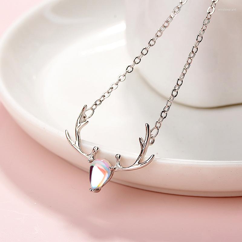 Pendant Necklaces Silver Color Women's Fashion Jewelry High Quality Crystal Zircon Deer Retro Simple Necklace Long 45CM
Pendant Necklaces Silver Color Women's Fashion Jewelry High Quality Crystal Zircon Deer Retro Simple Necklace Long 45CM