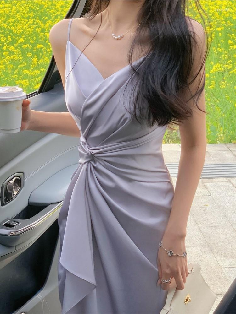 Casual Dresses Sleeveless Mini Dress Elegant Women Summer 2023 Ladies Spaghetti Strap Beach Vestidos Evening Party Sexy Silk Female, Red
Casual Dresses Sleeveless Mini Dress Elegant Women Summer 2023 Ladies Spaghetti Strap Beach Vestidos Evening Party Sexy Silk Female, Red