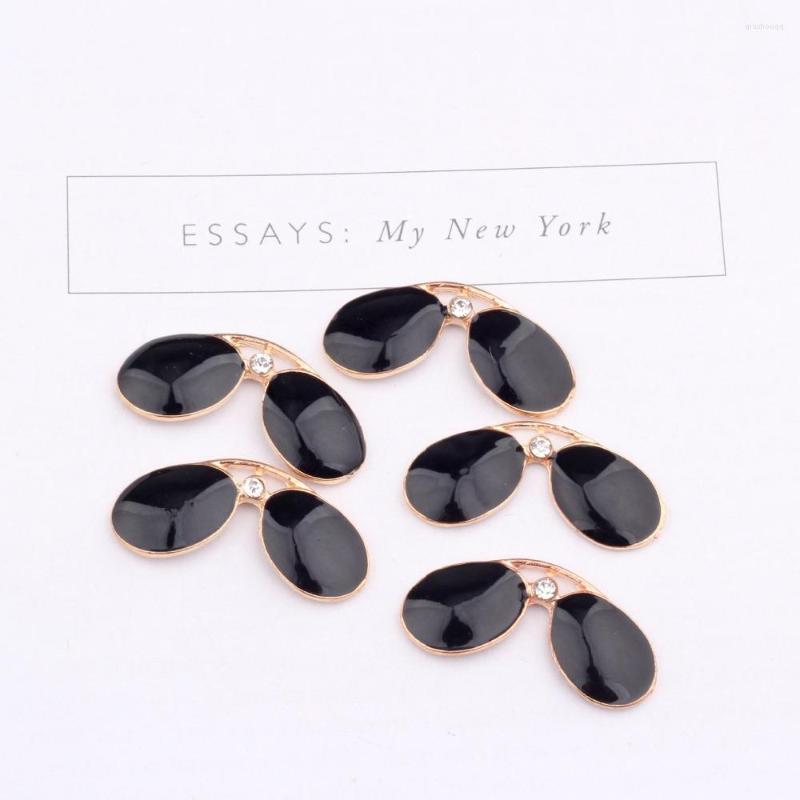 Pendant Necklaces Mini Order 10PCs 30 14MM Black Enamel Alloy Fashion Sunglasses Shape Jewelry Charms Oil Drop Bracelets
Pendant Necklaces Mini Order 10PCs 30 14MM Black Enamel Alloy Fashion Sunglasses Shape Jewelry Charms Oil Drop Bracelets