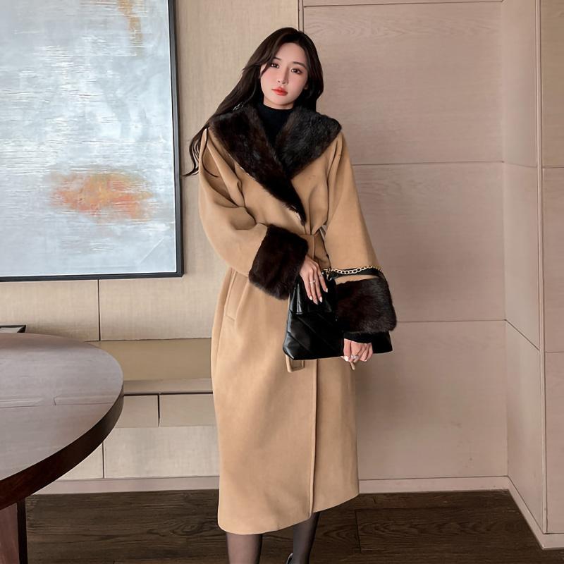 Fur Women Luxury Wool Coats 2022 New Trench Coat Cashmere Large Mink Fur Collar Cuff Lady Winter Long Fur Coat S5092, Camel 
Fur Women Luxury Wool Coats 2022 New Trench Coat Cashmere Large Mink Fur Collar Cuff Lady Winter Long Fur Coat S5092, Camel