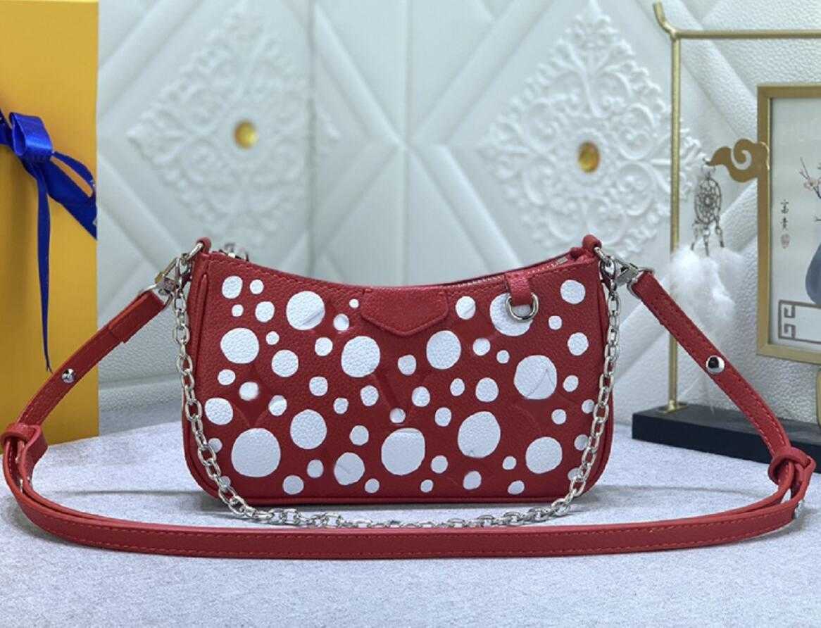 Designer women shoulder bag Easy Pouch On Strap handbags luxury embossed flower letter Empreinte leather mini chain makeup bags ladies fashion purses clutch M80349, Plum
Designer women shoulder bag Easy Pouch On Strap handbags luxury embossed flower letter Empreinte leather mini chain makeup bags ladies fashion purses clutch M80349, Plum