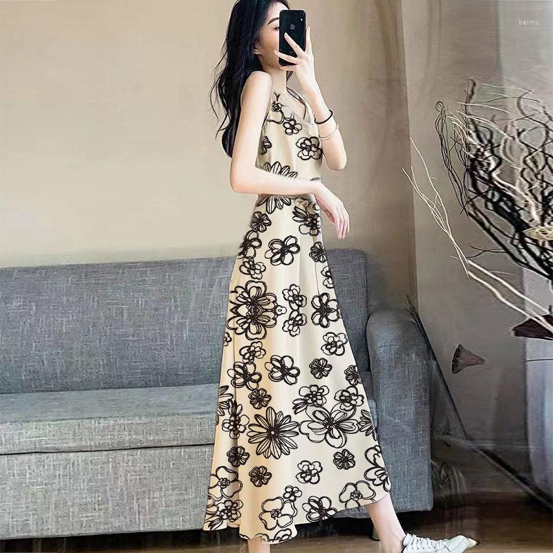 Casual Dresses 2023 Summer Ladies Floral Halter Dress High Quality Printed Fabric Soft Fashion Design Commuter Big Sise, See picture
Casual Dresses 2023 Summer Ladies Floral Halter Dress High Quality Printed Fabric Soft Fashion Design Commuter Big Sise, See picture