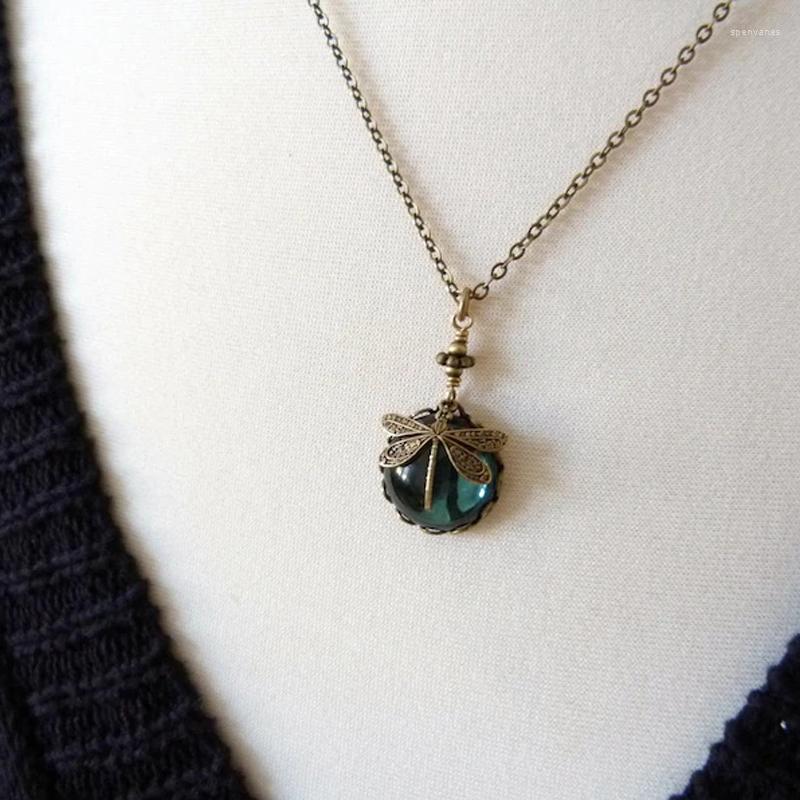 Chains Vintage Bronze Dragonfly Insect Round Fashion Jewelry Accessories Simple Charms Men And Women Pendants Necklace
Chains Vintage Bronze Dragonfly Insect Round Fashion Jewelry Accessories Simple Charms Men And Women Pendants Necklace