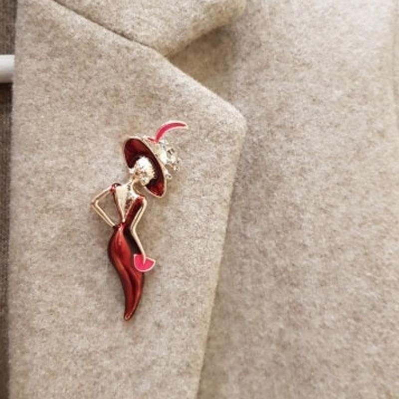 Wine Red Color Sexy Lady Brooch Enamel Pins Wear Big Hat Party Girl Fashion Jewelry Cute Brooches for Women
Wine Red Color Sexy Lady Brooch Enamel Pins Wear Big Hat Party Girl Fashion Jewelry Cute Brooches for Women