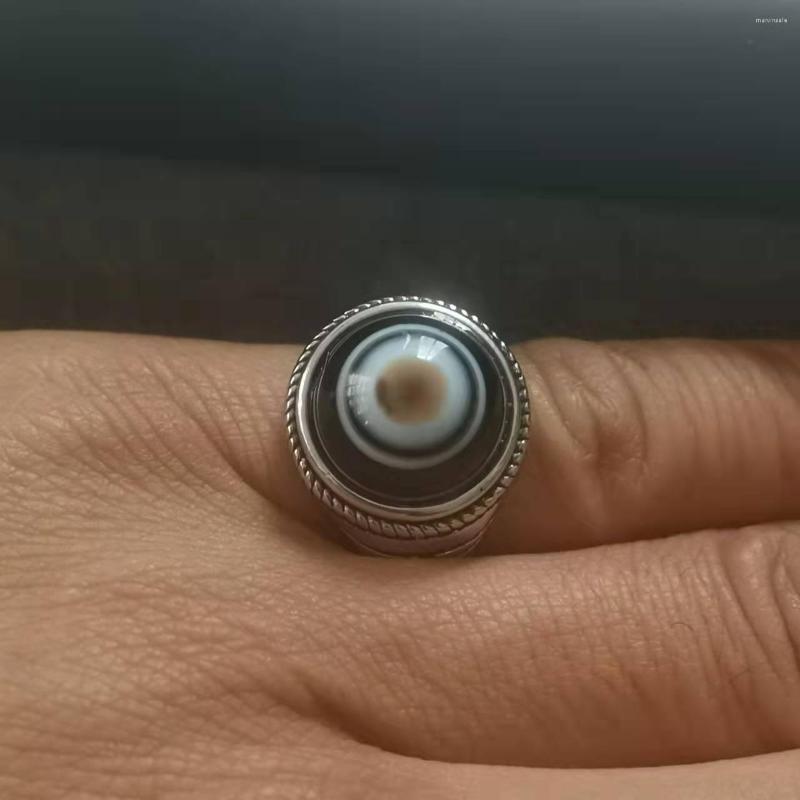 Cluster Rings 50Pcs/Lot High Quality Round Natural Agate Eye Ring S925 Silver Inlaid Adjustable Size Men Women Jewelry God Exorcism
Cluster Rings 50Pcs/Lot High Quality Round Natural Agate Eye Ring S925 Silver Inlaid Adjustable Size Men Women Jewelry God Exorcism