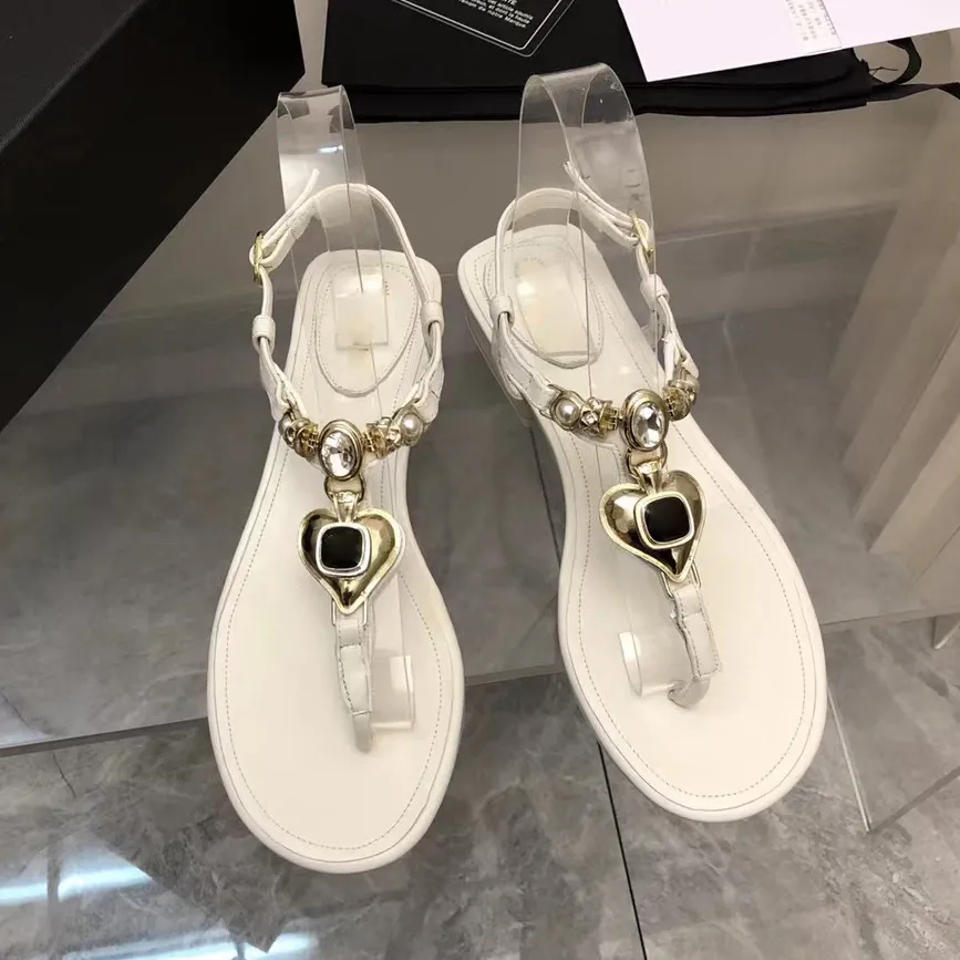 Women's Designer Sandals Heart-shape Gem Pearl Low Heels Flip-flops Holiday Beach Shoes, Black
Women's Designer Sandals Heart-shape Gem Pearl Low Heels Flip-flops Holiday Beach Shoes, Black
