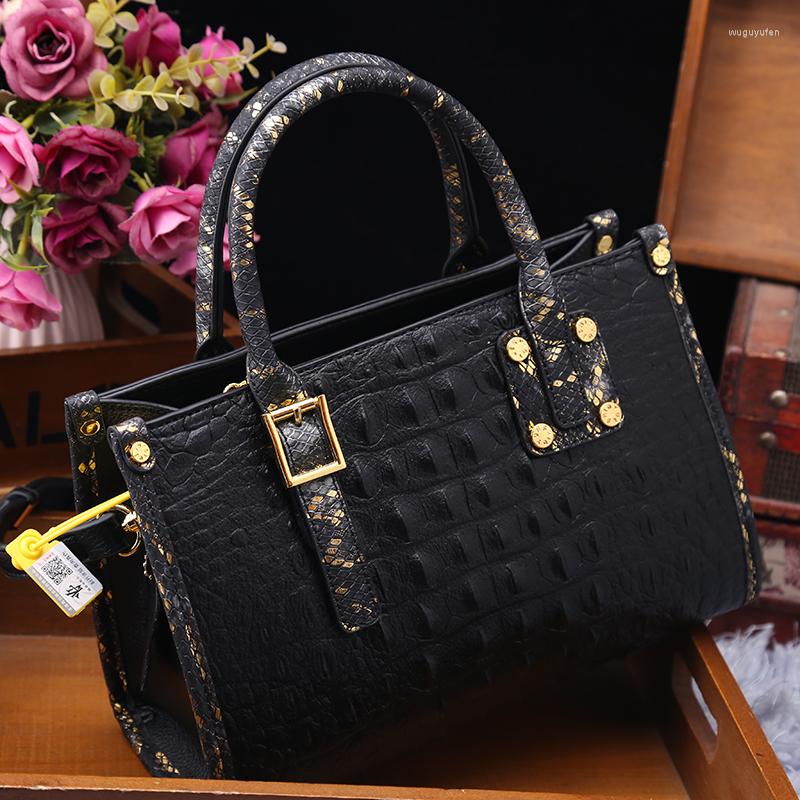 Evening Bags Women's Bag 2023 Fashion Leather Crocodile Pattern Portable Versatile Shoulder Messenger Women Purse And Handbags, Black
Evening Bags Women's Bag 2023 Fashion Leather Crocodile Pattern Portable Versatile Shoulder Messenger Women Purse And Handbags, Black