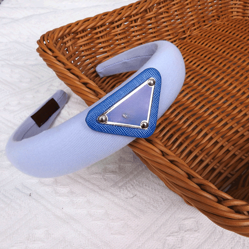 Quality Inverted Triangle Standard Headband Hair Accessories Face Wash Head Buckle Solid Color Sponge High Skull Top Headband Hairband Wholesale
Quality Inverted Triangle Standard Headband Hair Accessories Face Wash Head Buckle Solid Color Sponge High Skull Top Headband Hairband Wholesale
