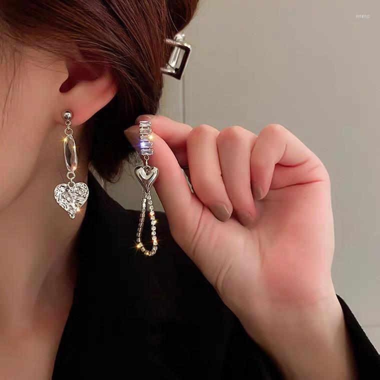 Dangle Earrings HANGZHI 2023 French Romantic Silver Color Stud For Women Asymmetric Heart Rhinestone Fashion Jewelry
Dangle Earrings HANGZHI 2023 French Romantic Silver Color Stud For Women Asymmetric Heart Rhinestone Fashion Jewelry