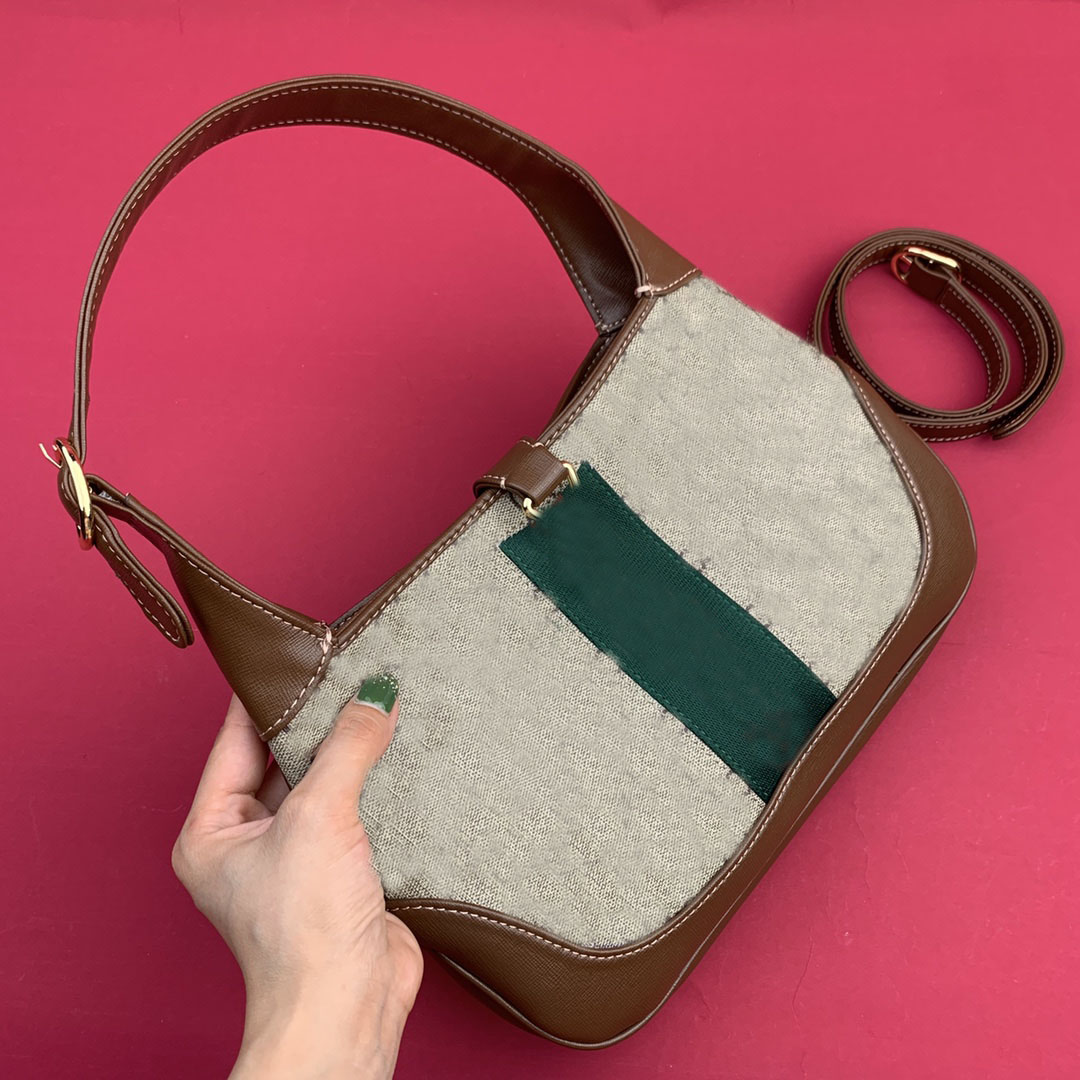 2023 Women messenger multi-purpose tote bag groundwater dinner package design kill letter nertop leather shoulder and luxury goods, Box
2023 Women messenger multi-purpose tote bag groundwater dinner package design kill letter nertop leather shoulder and luxury goods, Box