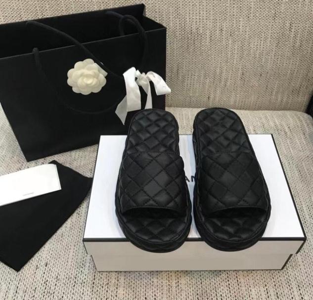 2021 Classic Women Slippers Multicolor Sandals Ladies Wedding Sexy Leather Slipper Party Casual Flat Shoes Q046772222, Black
2021 Classic Women Slippers Multicolor Sandals Ladies Wedding Sexy Leather Slipper Party Casual Flat Shoes Q046772222, Black