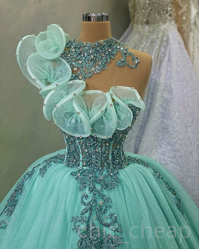2023 April Aso Ebi Crystals Lace Quinceanera Dresses Sheer Neck Ball Gown Prom Evening Party Pageant Birthday Gowns Dress ZJ0234