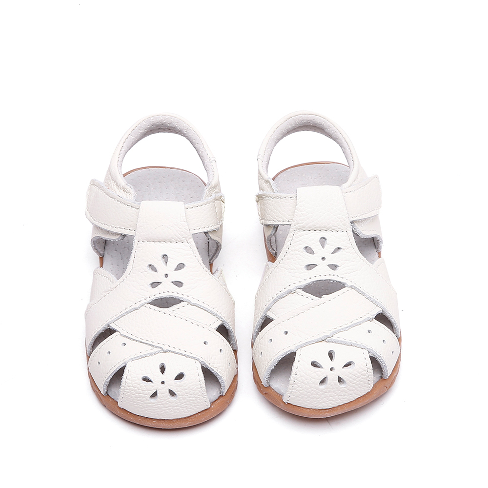 Sandals Genuine leather soft closed toe cut out children Girls sandals flat toddler Summer shoes 230421