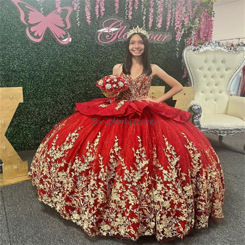 Beautiufl Red Quinceanera Dresses 2023 With Gold Lace Sexy Spaghetti Straps Ball Gown Sweet 16 Party Dress Lace Up Vestidos De Xv Charro Birthday Cere