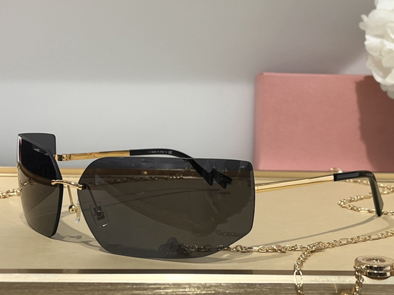 Sunglasses For Women Summer Designers 54Y Style Anti-Ultraviolet Retro Plate Frameless Fashion Eyeglasses Random Box
Sunglasses For Women Summer Designers 54Y Style Anti-Ultraviolet Retro Plate Frameless Fashion Eyeglasses Random Box