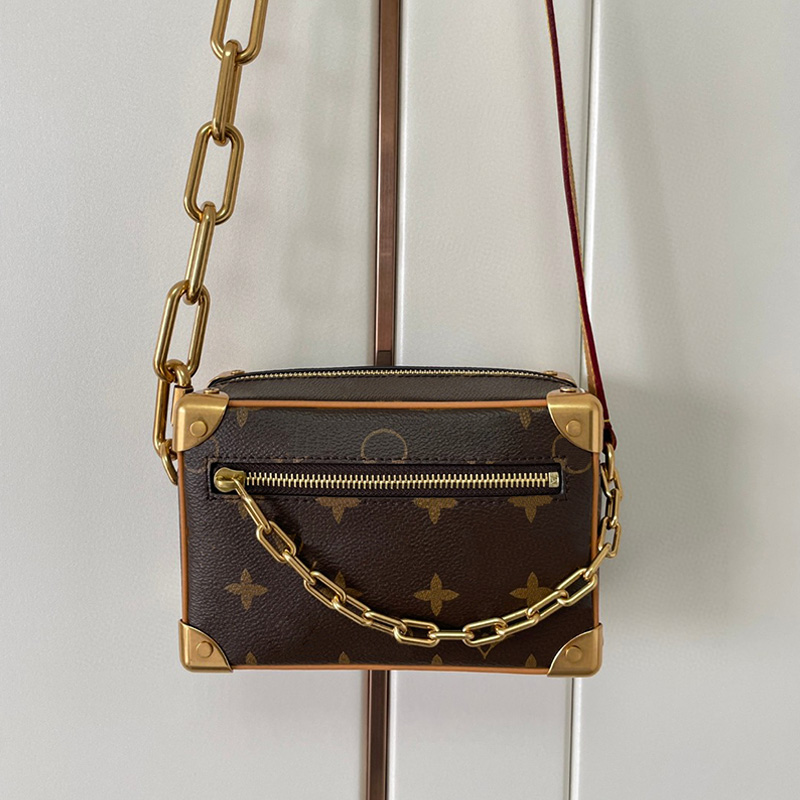 Fashion Designer Bag #44480 Mens and womens Box bag Crossbody Bag Classic printed shoulder bag Vintage real leather bag Chain bag, Black 2
Fashion Designer Bag #44480 Mens and womens Box bag Crossbody Bag Classic printed shoulder bag Vintage real leather bag Chain bag, Black 2