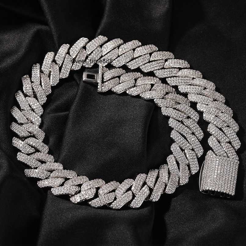 Mens Gold Cuban Link Chain Necklace High Quality Iced Out Chains Hip Hop Bling Necklaces Jewelry 20mm
Mens Gold Cuban Link Chain Necklace High Quality Iced Out Chains Hip Hop Bling Necklaces Jewelry 20mm