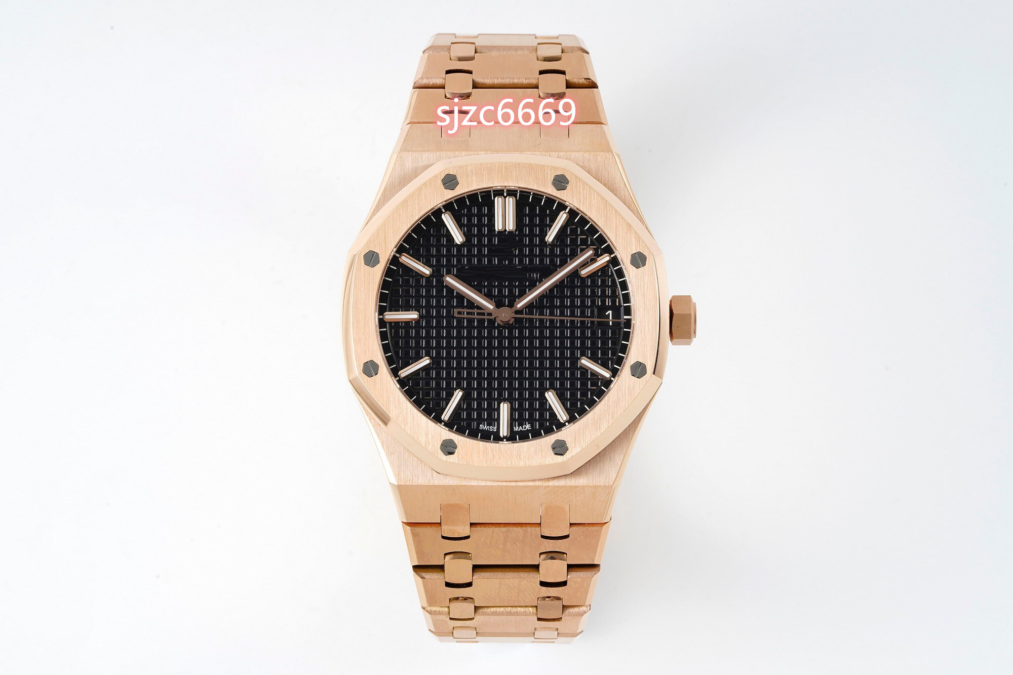 APSF 15500 has diameter 41mm and a thickness of 10.4 mm with a 4302 integrated movement 72 hours power reserve sapphire glass mirror steel case strap, As shown
APSF 15500 has diameter 41mm and a thickness of 10.4 mm with a 4302 integrated movement 72 hours power reserve sapphire glass mirror steel case strap, As shown