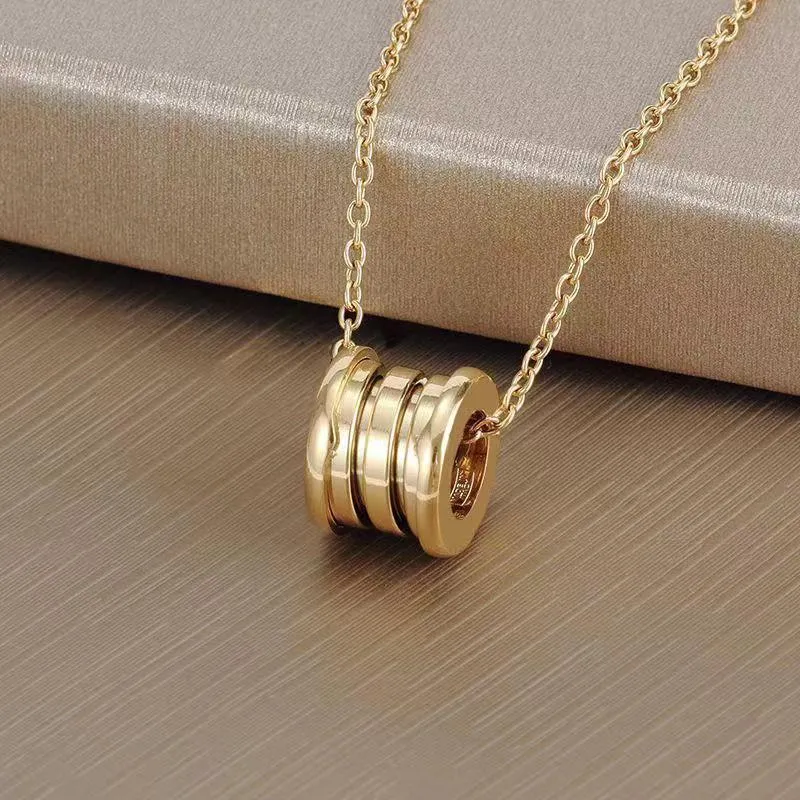 Love Necklaces Designer Necklace Luxury Necklaces for women enamel Letter Necklace Luxury Design Jewelry Colorfast Hypoallergenic
Love Necklaces Designer Necklace Luxury Necklaces for women enamel Letter Necklace Luxury Design Jewelry Colorfast Hypoallergenic