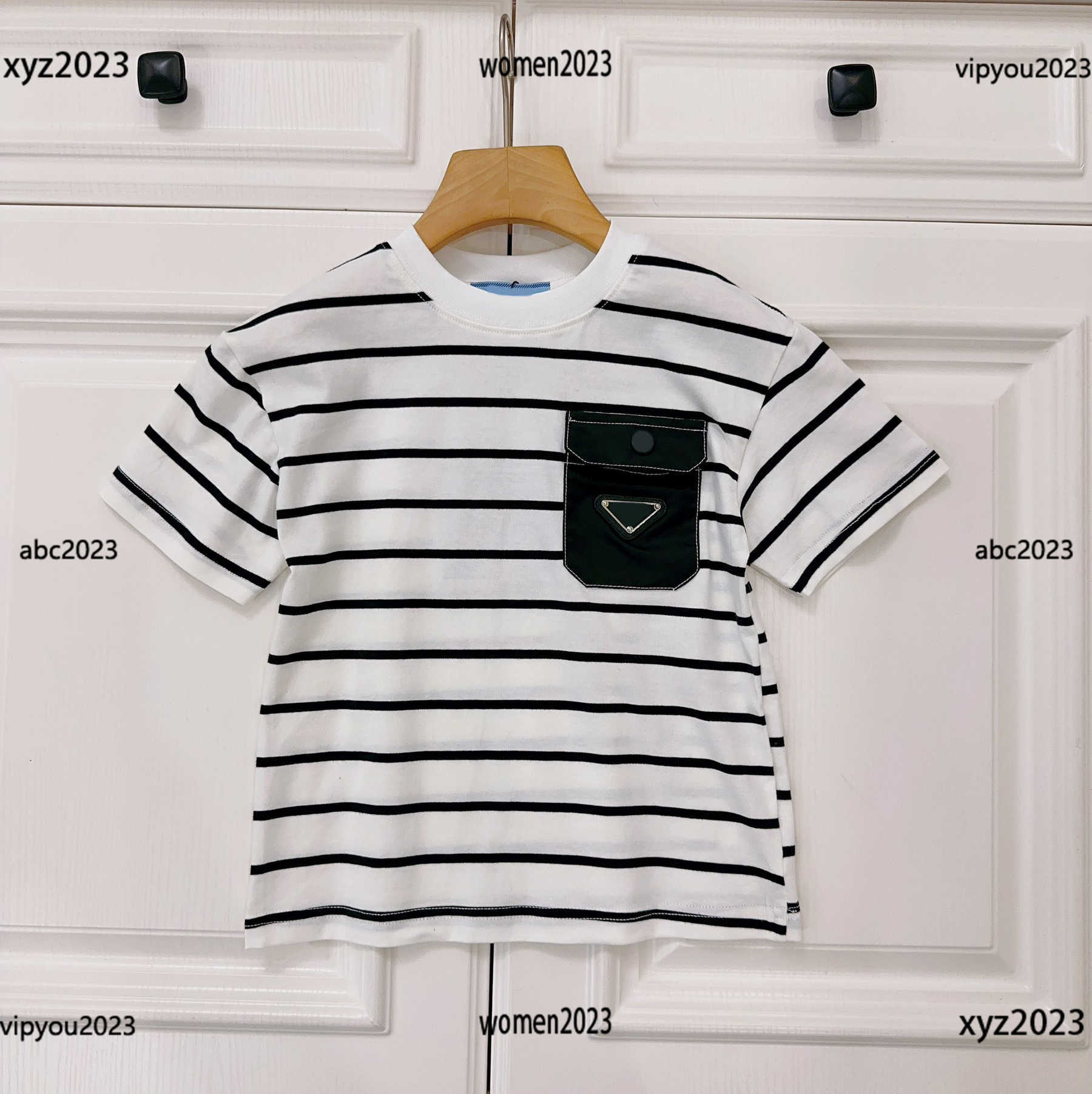 2023 Kids Short Sleeve Stripe design Baby T-shirt Child Clothing Geometric metal logo Chest pocket decoration round neck t shirt New Arrivals, #1
2023 Kids Short Sleeve Stripe design Baby T-shirt Child Clothing Geometric metal logo Chest pocket decoration round neck t shirt New Arrivals, #1