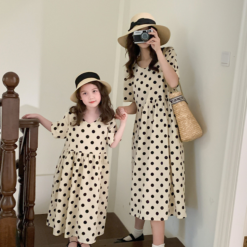 Family Matching Outfits Mommy and Daughters Matching Dresses Vacation Couple Look Women's Child Clothes Korea Style Mother and Baby Girl Polka Do