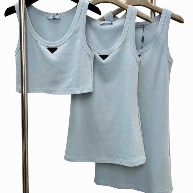 Women's prad Vest T Shirts Designer Tank camis Top Cotton Blend vest Yoga suit Knitted Fitness Sports Cultivate One's Moral Character Mini Femme Cropped Medium Length
Women's prad Vest T Shirts Designer Tank camis Top Cotton Blend vest Yoga suit Knitted Fitness Sports Cultivate One's Moral Character Mini Femme Cropped Medium Length