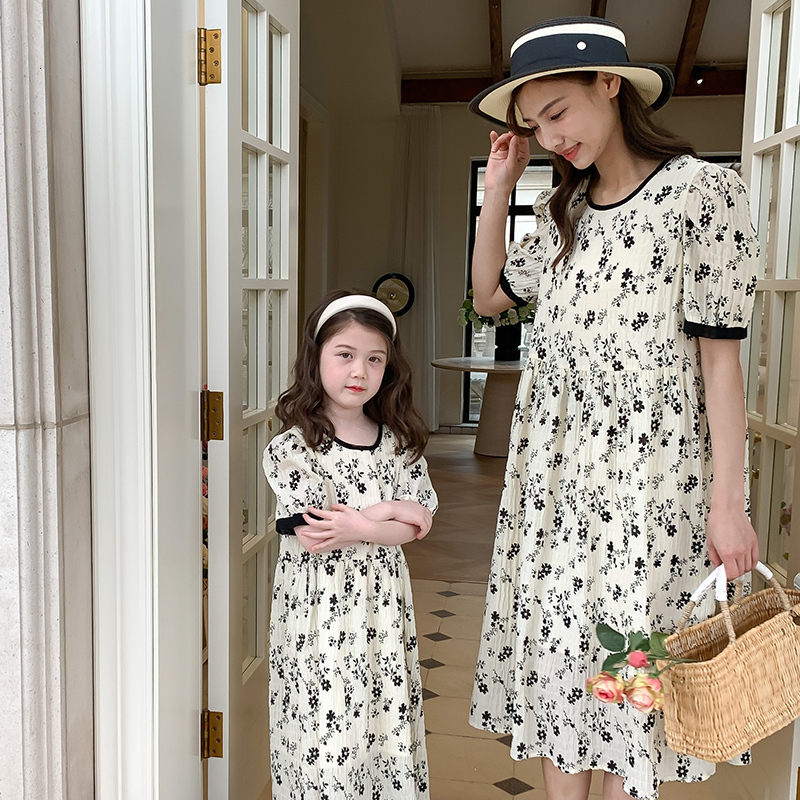 Family Matching Outfits Mom and daughter Long Floral Dress Summer Family Look Flowers Print Mommy and Me Clothes Baby Girl Matching Family Outfits Kid