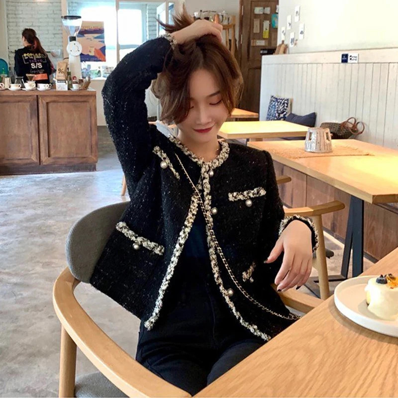 Womens Jackets French Tweed Women Small Fragrant Autumn Korean Woolen Short Outerwear Elegant Black Plaid Coat Pockets Office Pearls 231120