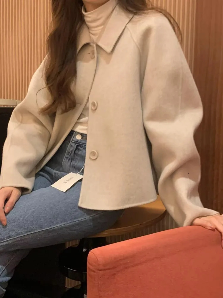 Women's Wool Blends Short Winter Coat Jacket Lapel Single Breasted Female Woolen Outerwears Stylish Tops 2023 231120