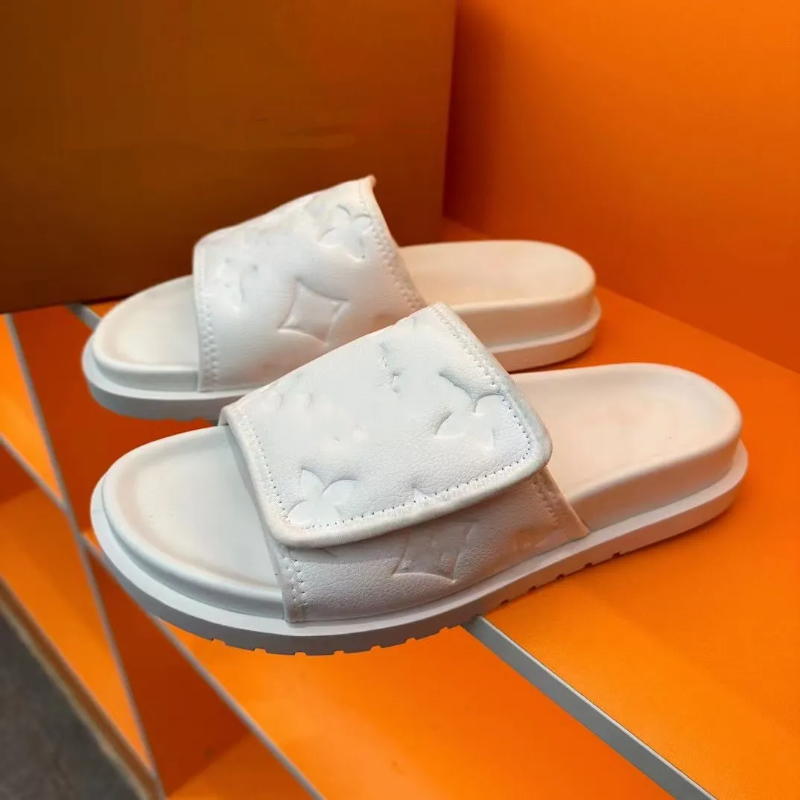 MIAMI flip-flops Pool Pillow Comfort Designer Slippers waterfront miami MULE Sandals Calfskin Slides bom dia Flat Mules sliders Summer Beach Slipper 04
MIAMI flip-flops Pool Pillow Comfort Designer Slippers waterfront miami MULE Sandals Calfskin Slides bom dia Flat Mules sliders Summer Beach Slipper 04