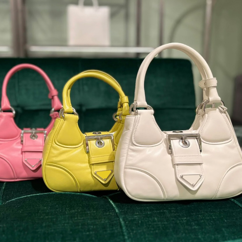 Hobo Genuine Leather nylon moon Bags top handle Luxury tote handbag trapstar bag cross body clutch diesels Designer shoulder bag Womens man triangle purse hand bags, Leather-yellow
Hobo Genuine Leather nylon moon Bags top handle Luxury tote handbag trapstar bag cross body clutch diesels Designer shoulder bag Womens man triangle purse hand bags, Leather-yellow