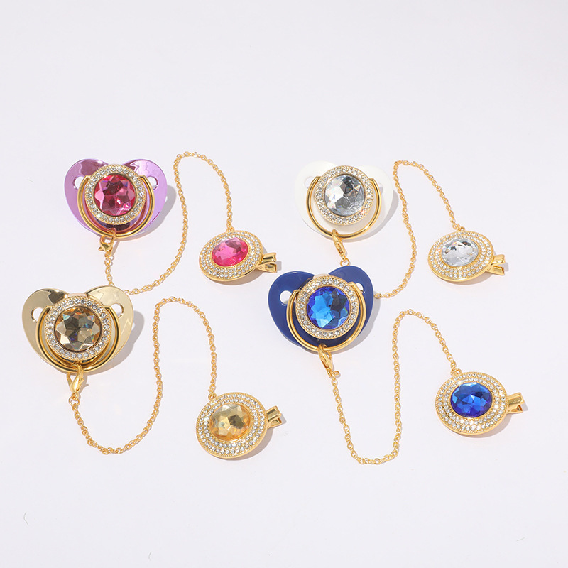 Pacifier Holders Clips# Infant Rhinestones Golden Baby With Clips Silicone Nipple Bling Diamond born Dummy Soother 230421
Pacifier Holders Clips# Infant Rhinestones Golden Baby With Clips Silicone Nipple Bling Diamond born Dummy Soother 230421