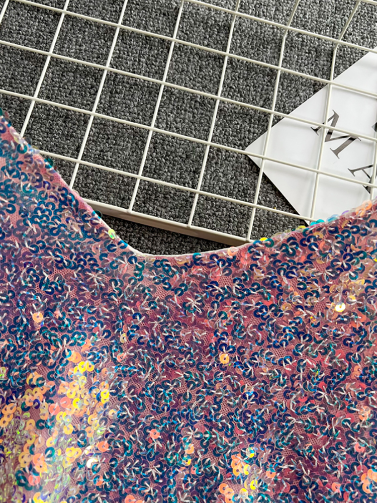 Camisoles Tanks HELIAR Sexy V Neck Shiny Sequin Camis Tops Women Sleeveless Off Shoulder Glitter Short Camisole Tank Evening Party Vest 230421