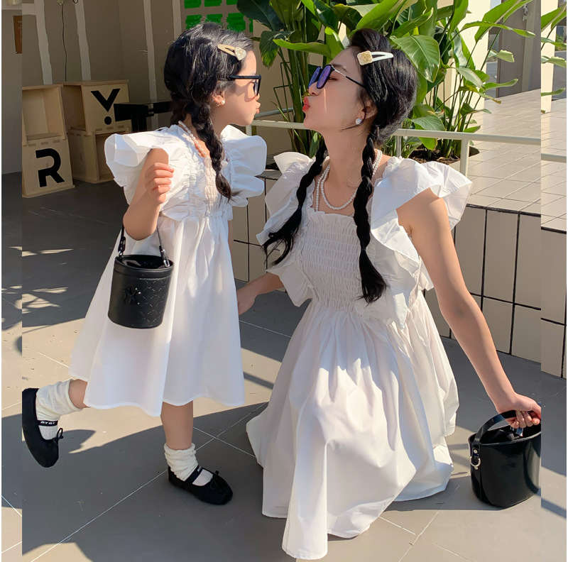 Family Matching Outfits Mum and Baby Girl Matching Smocked White Dress Mother and Daughter Cotton Ruffle Sleeve Christening Dresses Women Clothes Froc