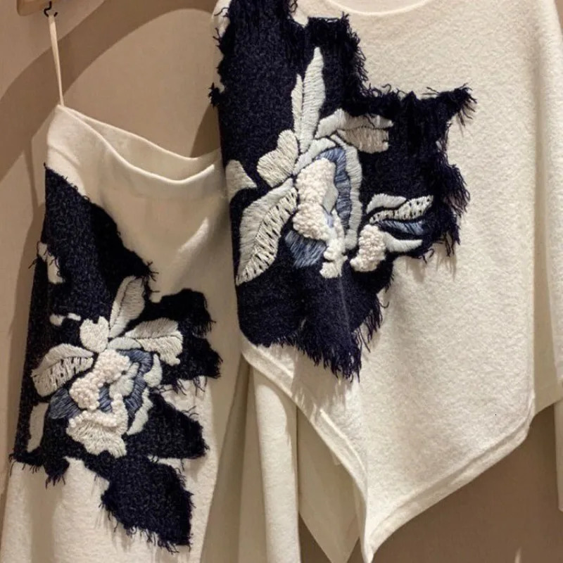 Two Piece Dress WDMSNA Autumn White Embroidered Flower Sweater Womens Long Sleeve Drawn High Waist A Thread Half Set 231120