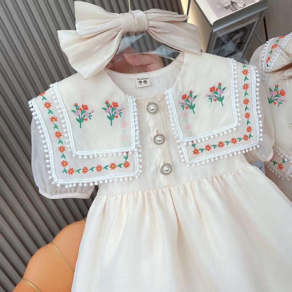 Family Matching Outfits Kids Dresses for Girl Summer Mommy and Daughter Matching Clothes Fashion Matching Family Outfits Baby Girl Clothes 230421