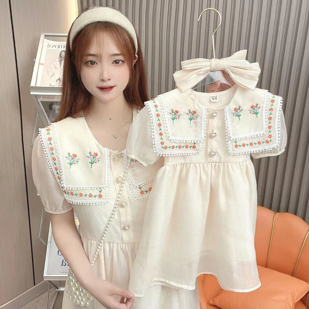 Family Matching Outfits Kids Dresses for Girl Summer Mommy and Daughter Matching Clothes Fashion Matching Family Outfits Baby Girl Clothes 230421