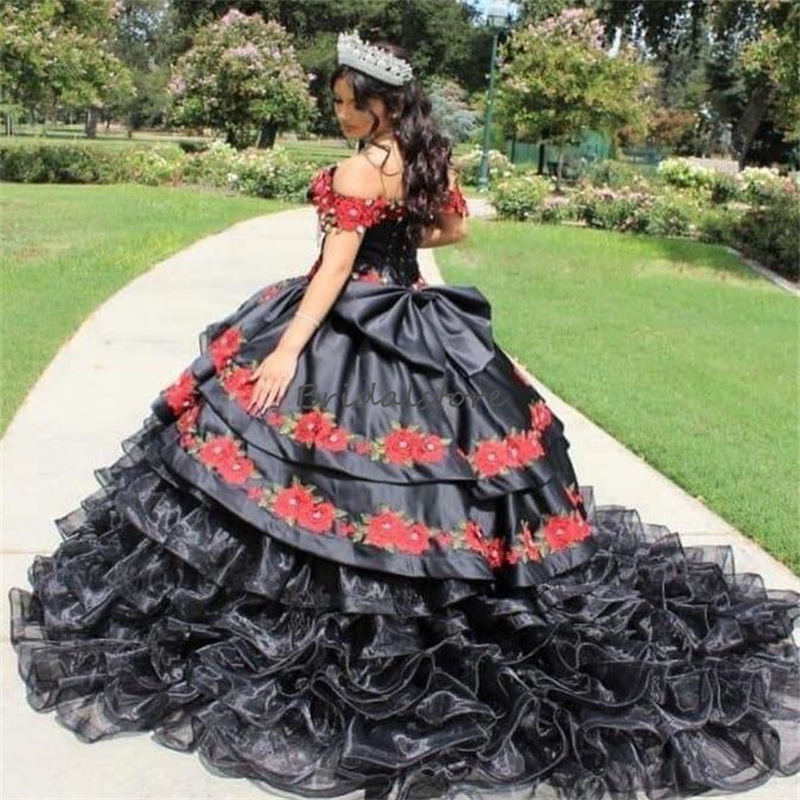 Princess Black Quinceanera Dresses With Florals Off Shoulders Ball Gown Ruffles Birthday 16 Formal Party Dress Big Bow Baile Charro vestidos de 15 qui