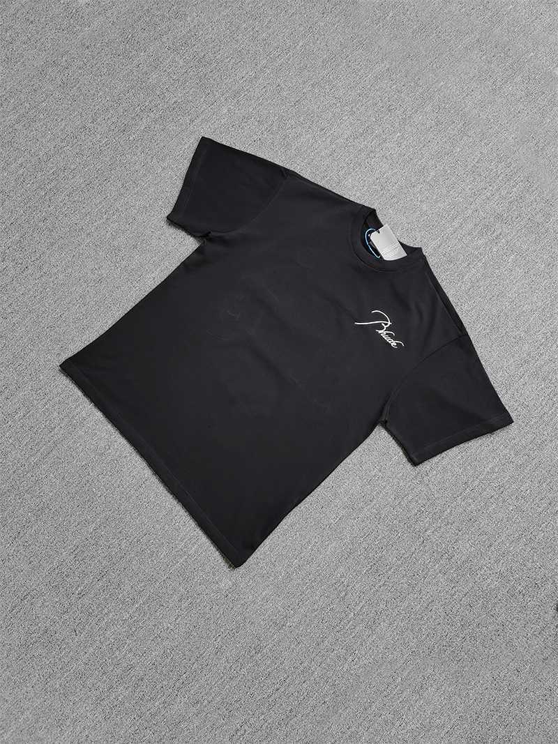 Designer Fashion Clothing Tees TShirts High Street Trend Brand Rhude Embroidery American Versatile Loose Vtg Short Sleeve T-shirt Men Tops Cotton Streetwear, Rhude embroidered logo short sleeved
Designer Fashion Clothing Tees TShirts High Street Trend Brand Rhude Embroidery American Versatile Loose Vtg Short Sleeve T-shirt Men Tops Cotton Streetwear, Rhude embroidered logo short sleeved