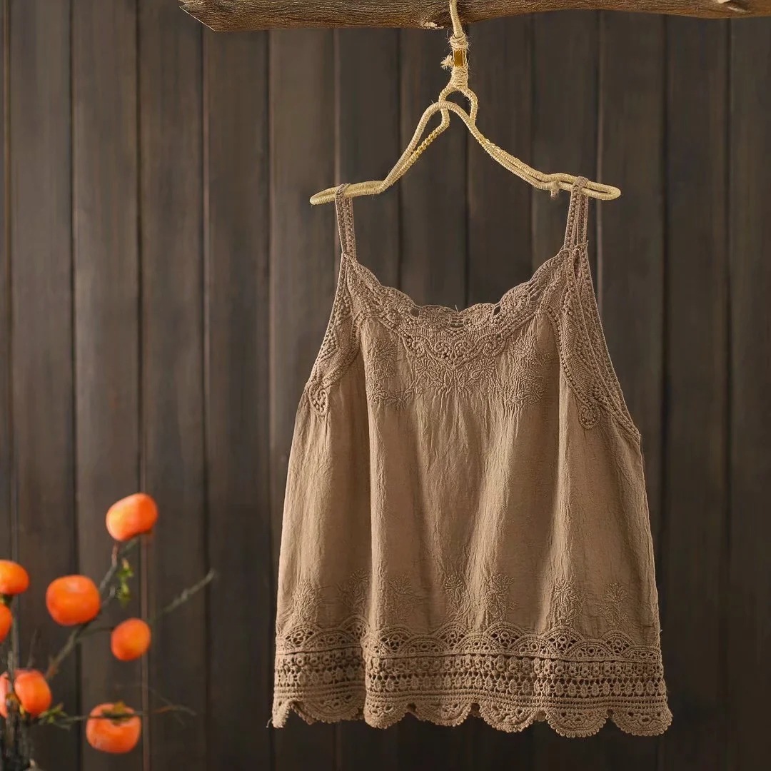 Camisoles Tanks Summer Lace Tanks Tops Women Sexy Loose Sleeveless Fashion Lady Backless Camis White 230421