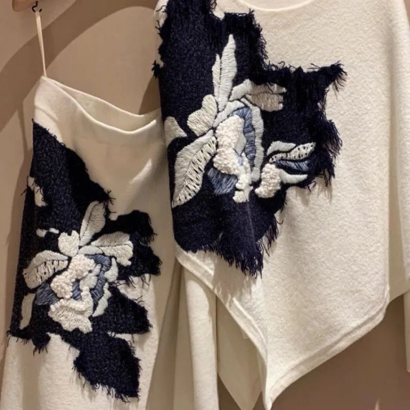 Two Piece Dress WDMSNA Autumn White Embroidered Flower Sweater Womens Long Sleeve Drawn High Waist A Thread Half Set 231120