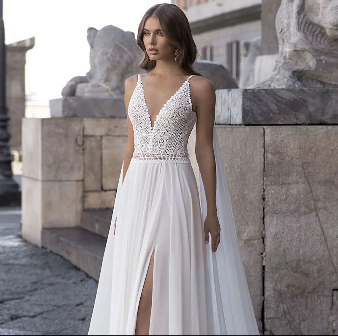 2024 Bohemian Chiffon A Line Wedding Dress Lace Appliques V-Neck Long Beach Bridal Gowns Sexy Open Back White Bride Dresses Summer