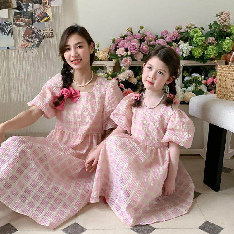 Family Matching Outfits Summer Matching Outfits for The Family Mother Kids Girls Plaid Dress Mother Daughter Matching Clothes Baby Girl Clothes 230421