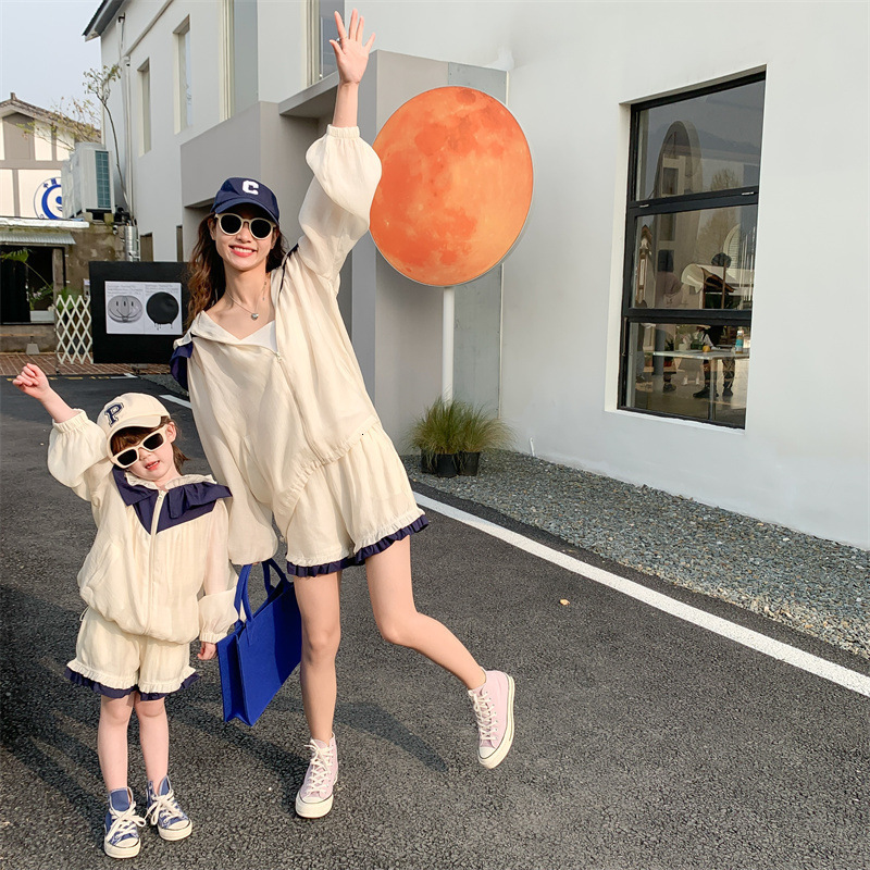 Family Matching Outfits Parent-child wear female and women's summer suit Korean style western style girls' summer hooded cardigan sunscreen 